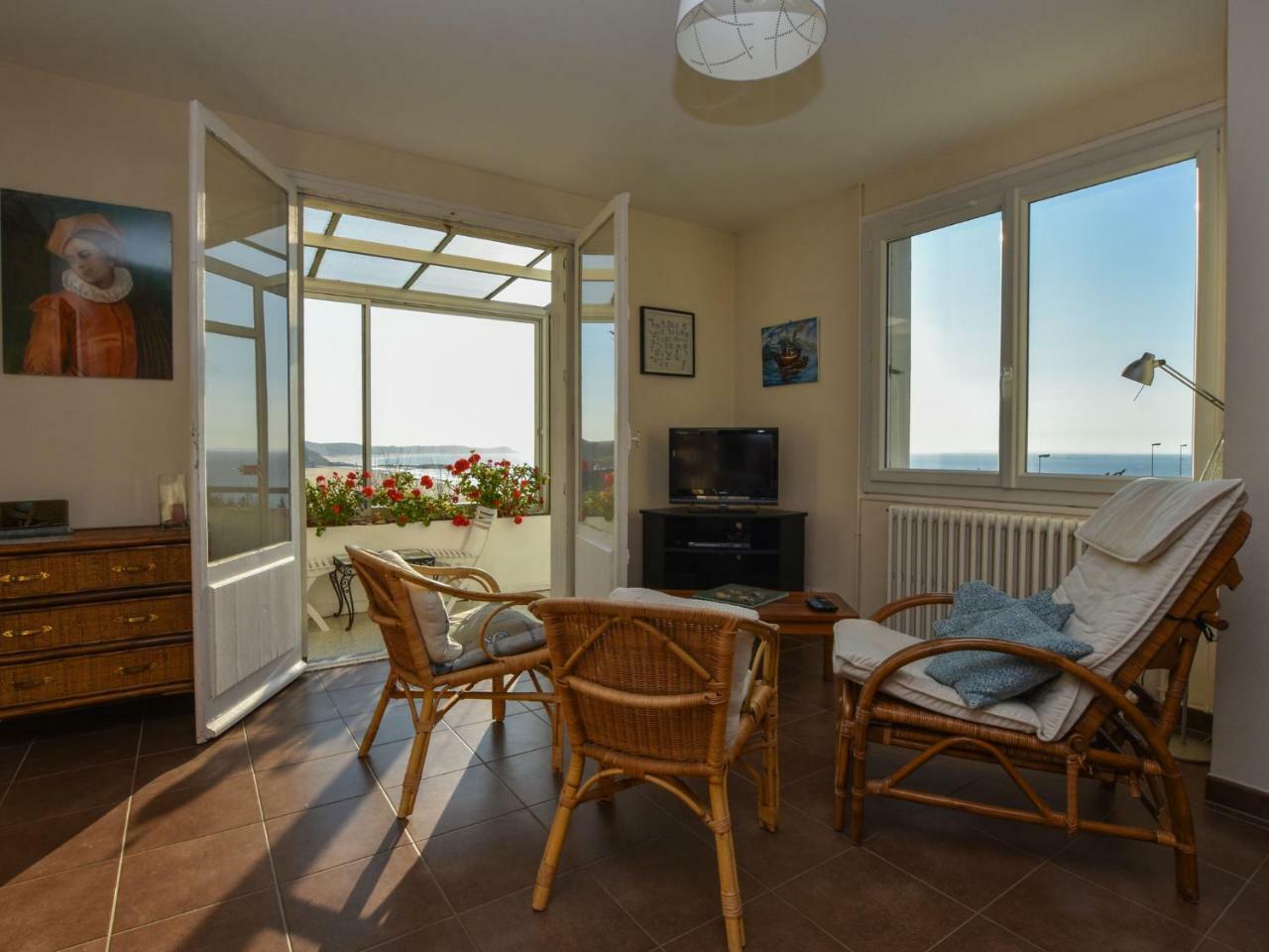 Beautiful Holiday Home With Sea View In Ерки Екстериор снимка